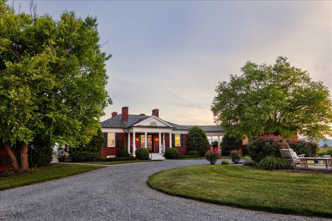 Exceptional Horse Property on 19 Acres - photo 2