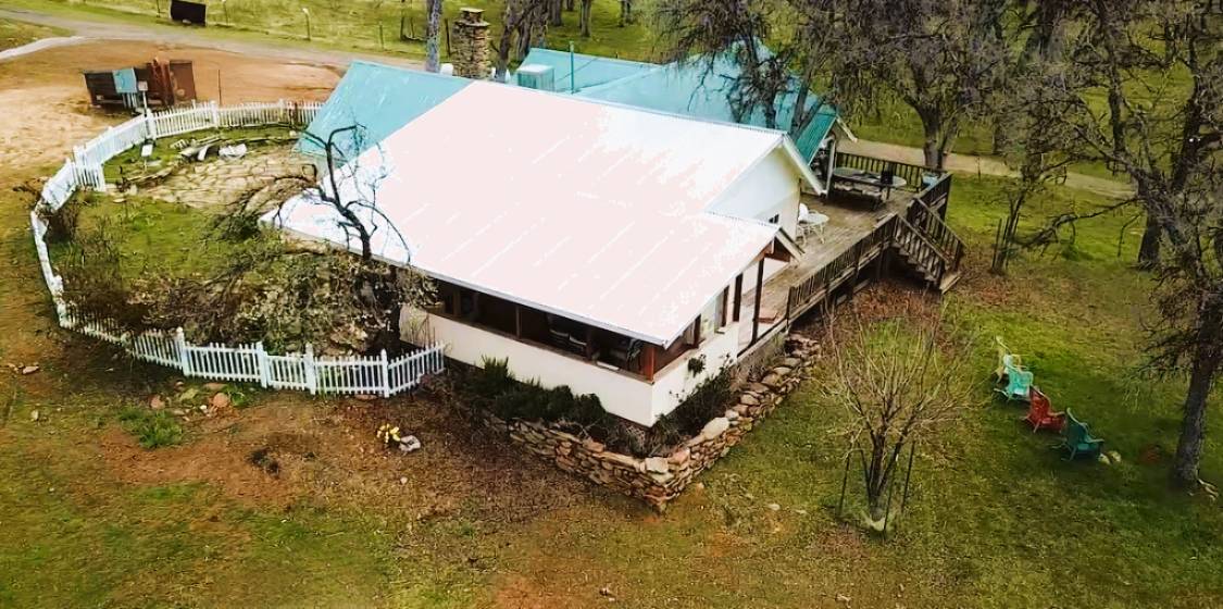 Horse Property for sale.