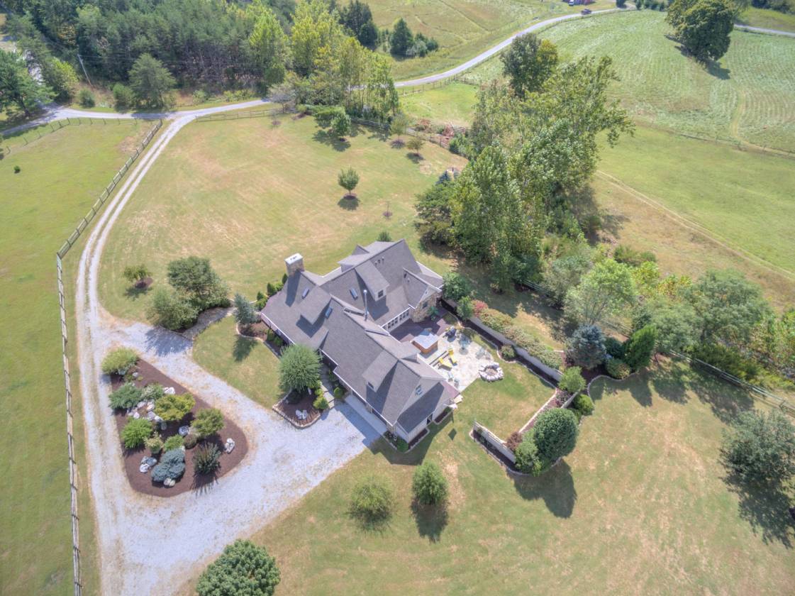 Luxury Home with Creek Frontage - photo 21