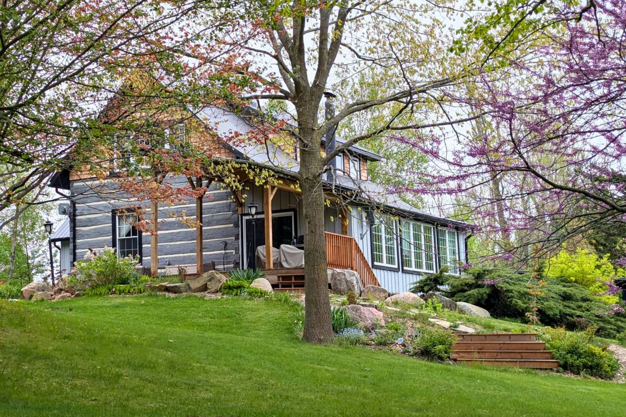 Horse Property for sale.