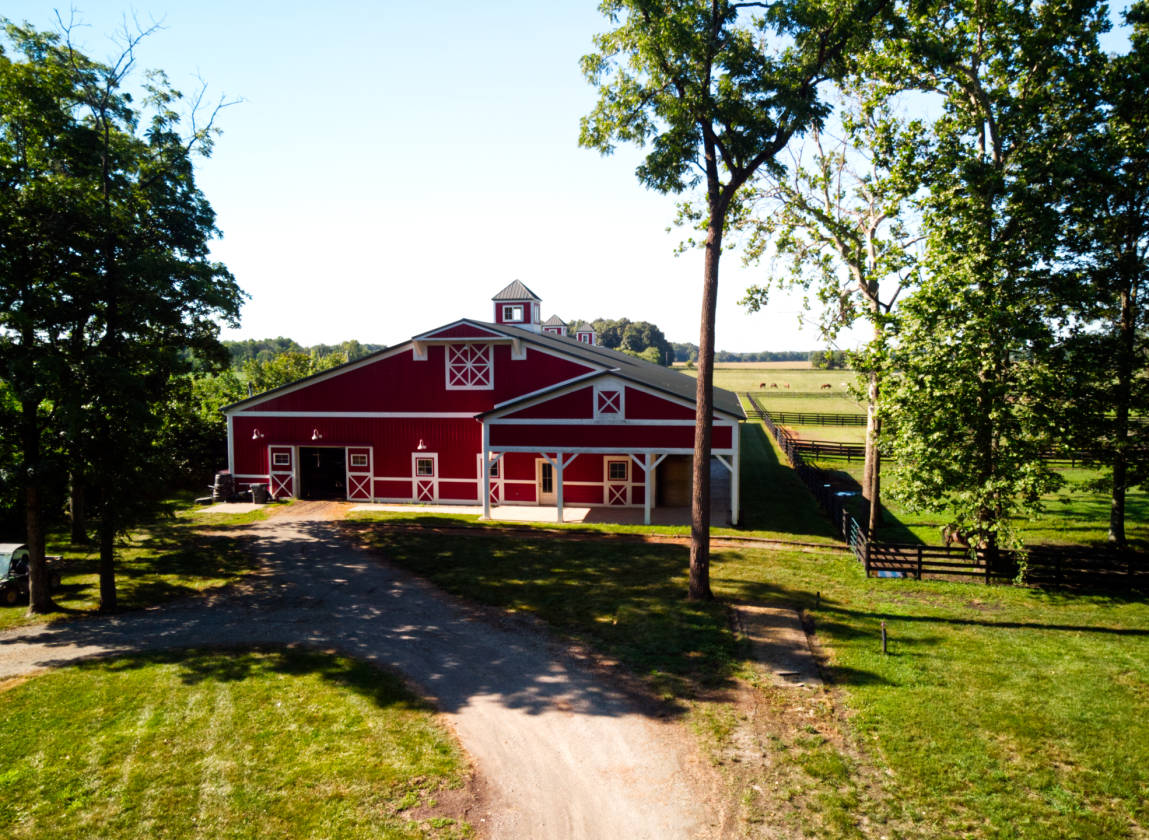 Breathtaking ranch with nearly 30 acres! Pendleton, Madison County, Indiana