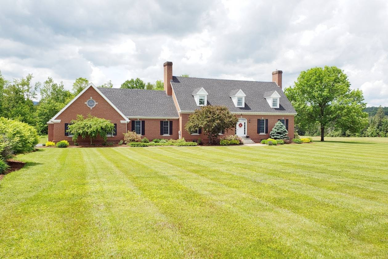 Buy & Sell Equestrian Real Estate