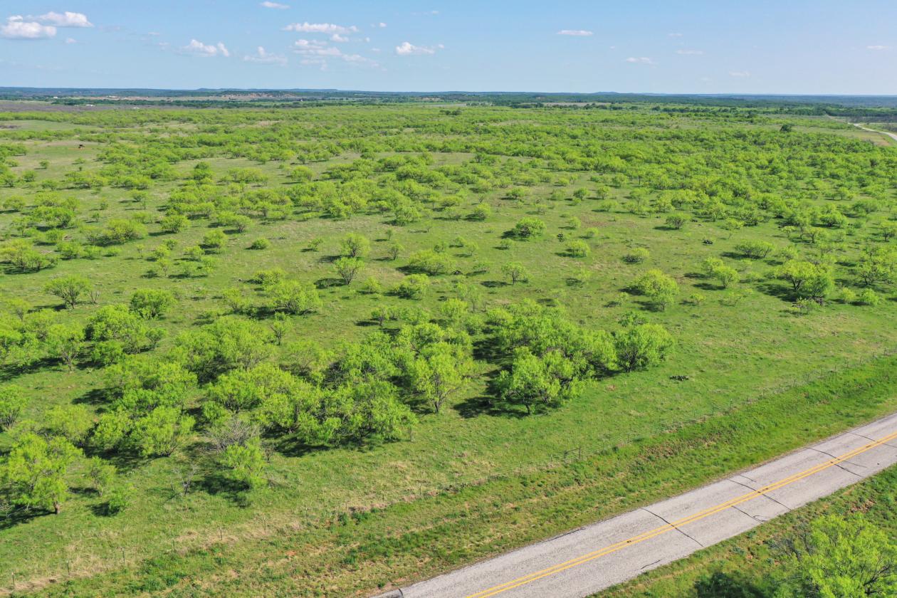 SPECTACULAR ±331 ACRE RANCH WITH MULTIPLE HOMES + - photo 24
