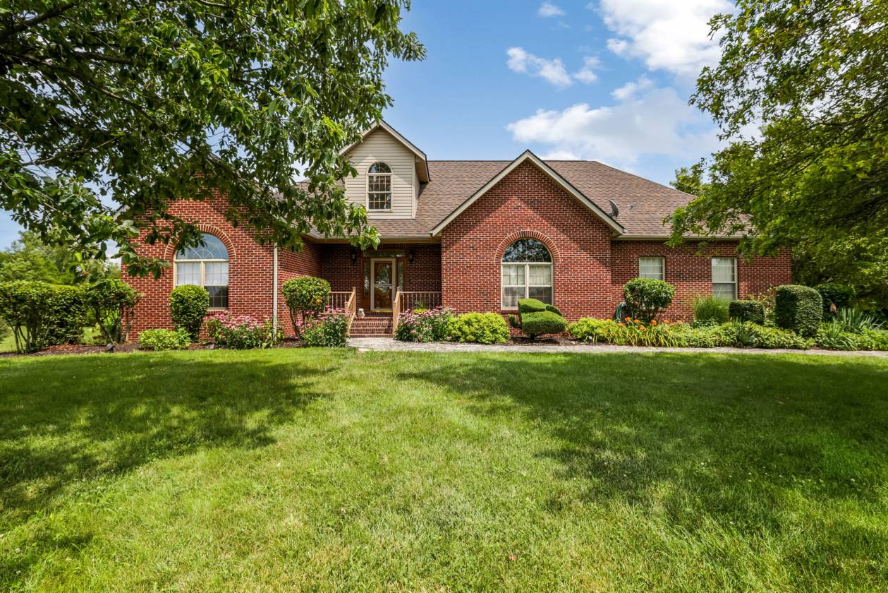 Horse Property for sale.