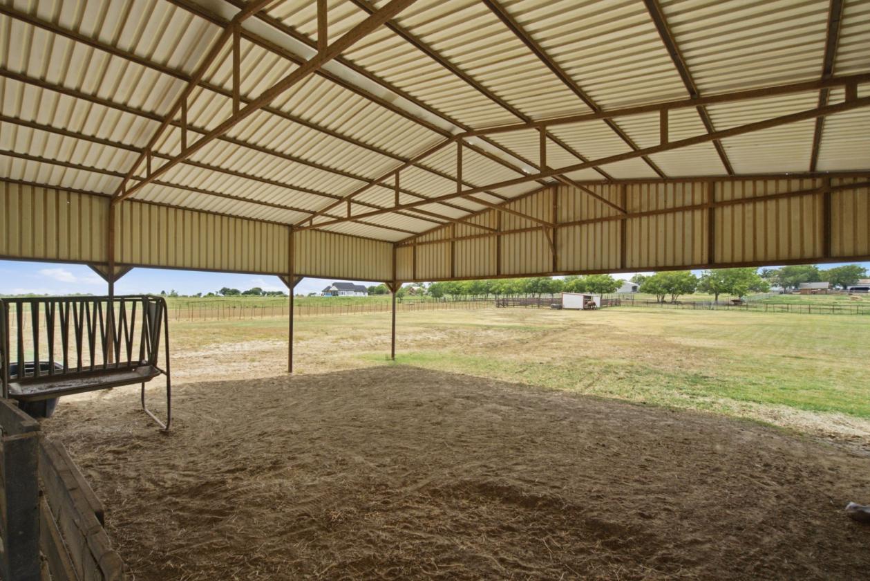 Beautiful Horse Property in Denton County - photo 27