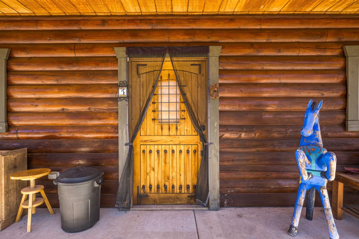 Beautiful Cabin with Horse Facilities - photo 2