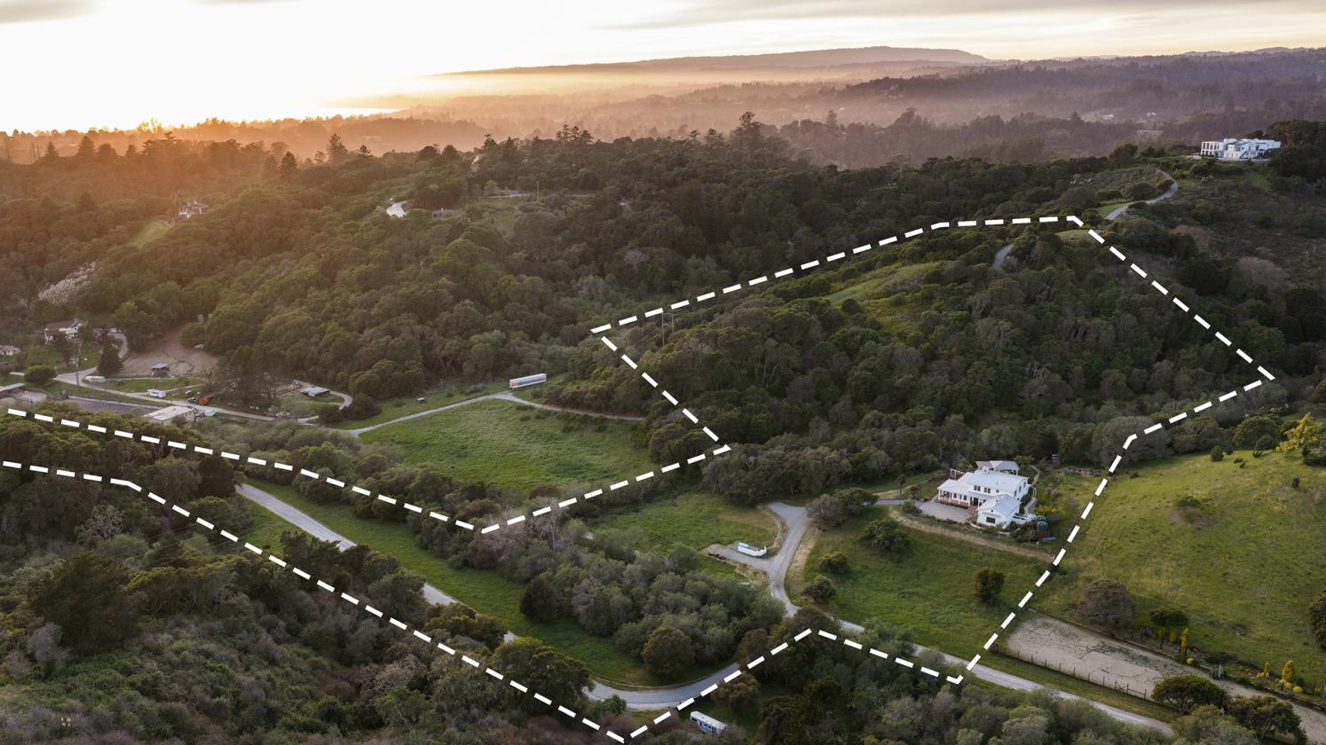 21-Acre Sanctuary in the Heart of Aptos Hills - photo 2