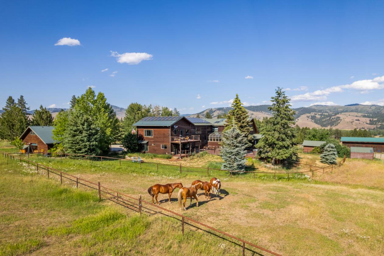 Horse Property for sale.