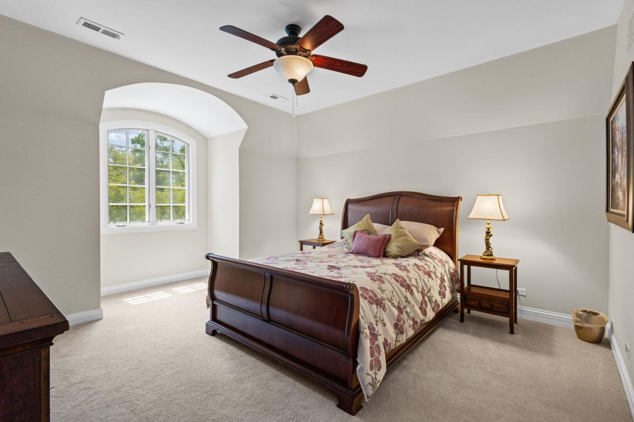 Luxury Estate with Equestrian Potential - photo 20
