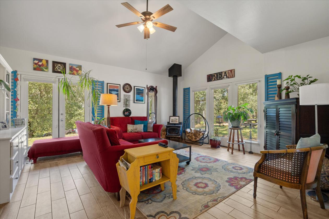 Charming Home on 12 Acres - photo 17
