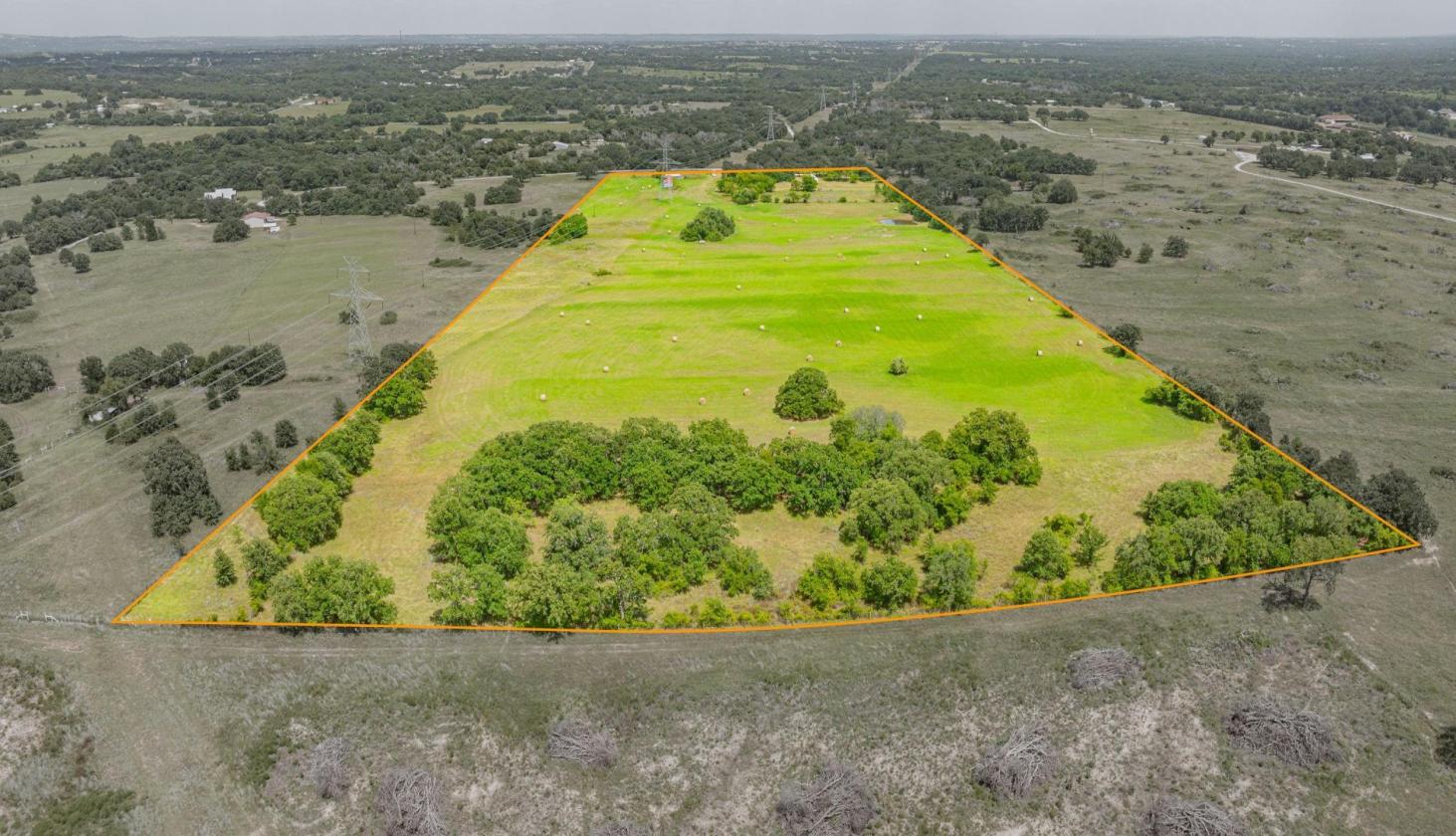 Turnkey Ranch Property With Coastal Fields!! - photo 30