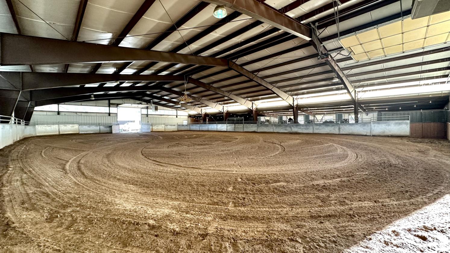 Enchanting Equestrian Estate with Covered Riding Arena - photo 6