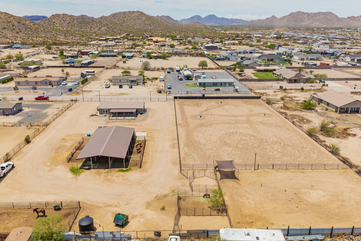 CASITA Flex Flrpln,10 BAY MARE MOTEL, 2+ ac, ARENA - photo 1