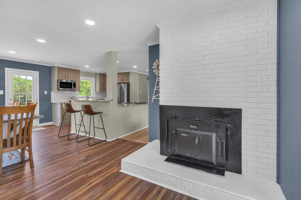 15 Acres & Completely remodeled home - photo 15