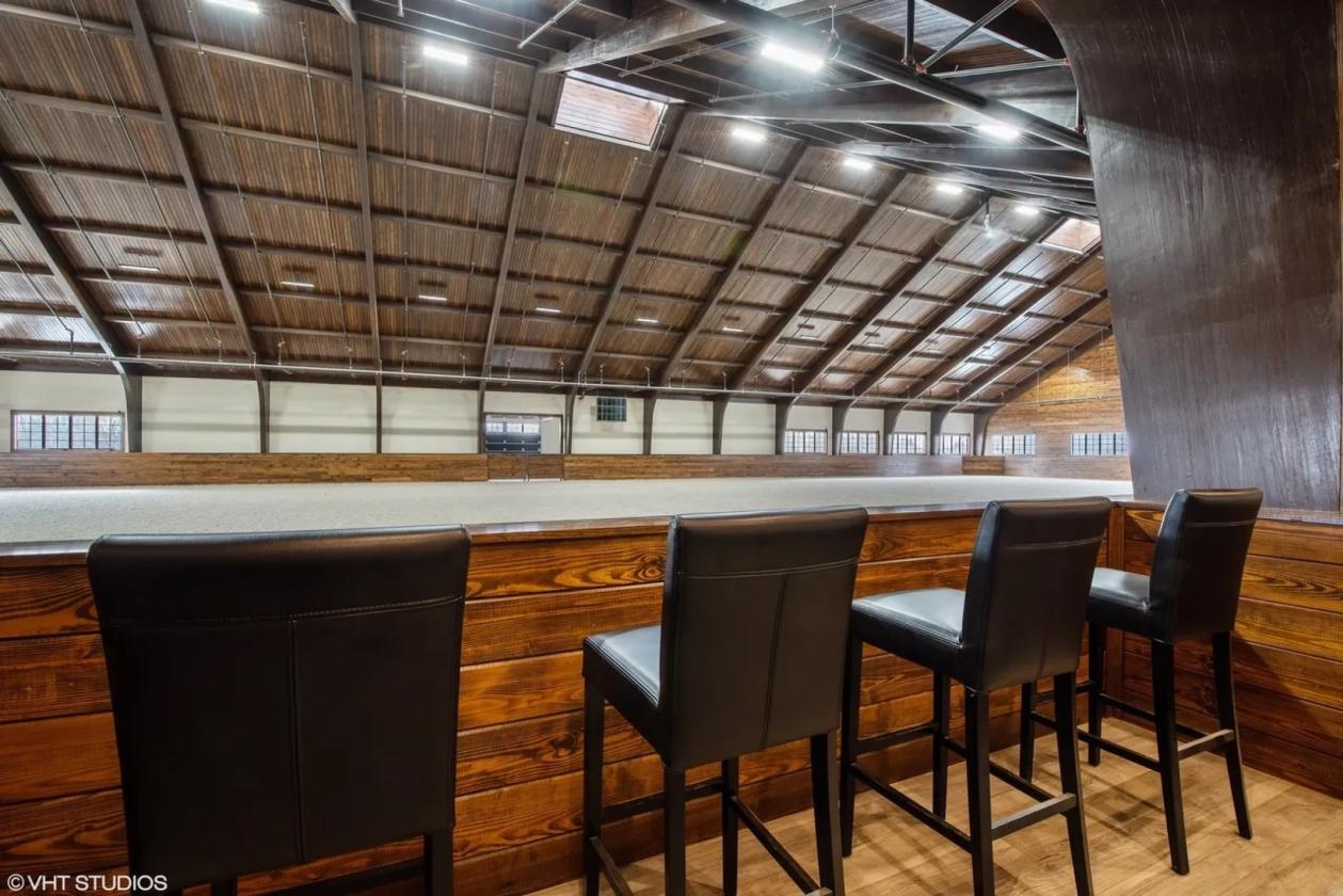 Luxury Equestrian Facility at Its Best - photo 11