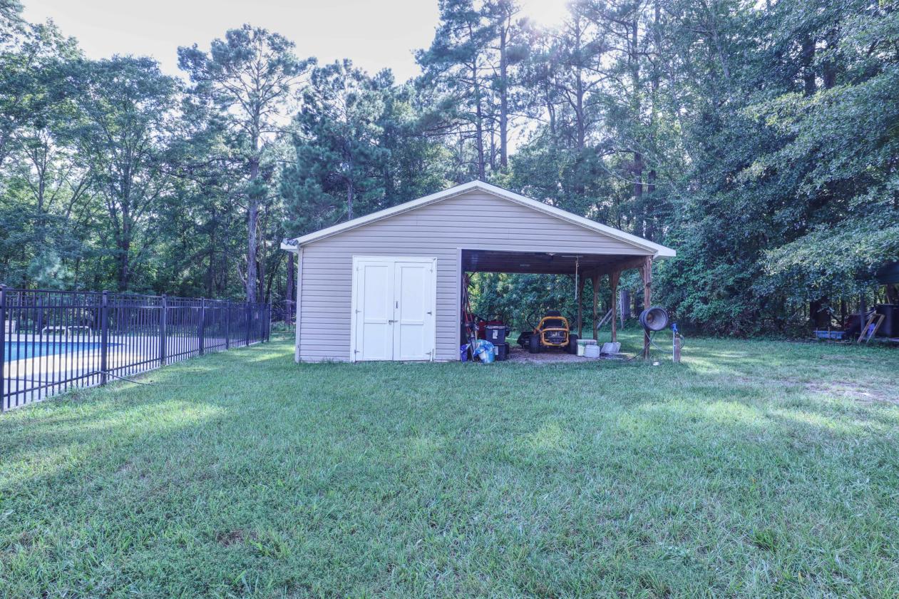 Turnkey Country Retreat on 8 Private Acres - photo 21