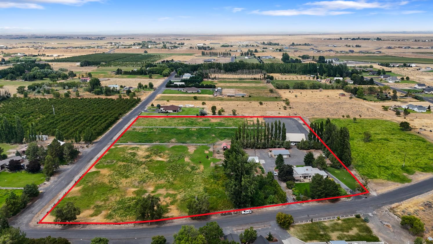Lakeview Equestrian Estate w/ Shop & Barn - photo 28