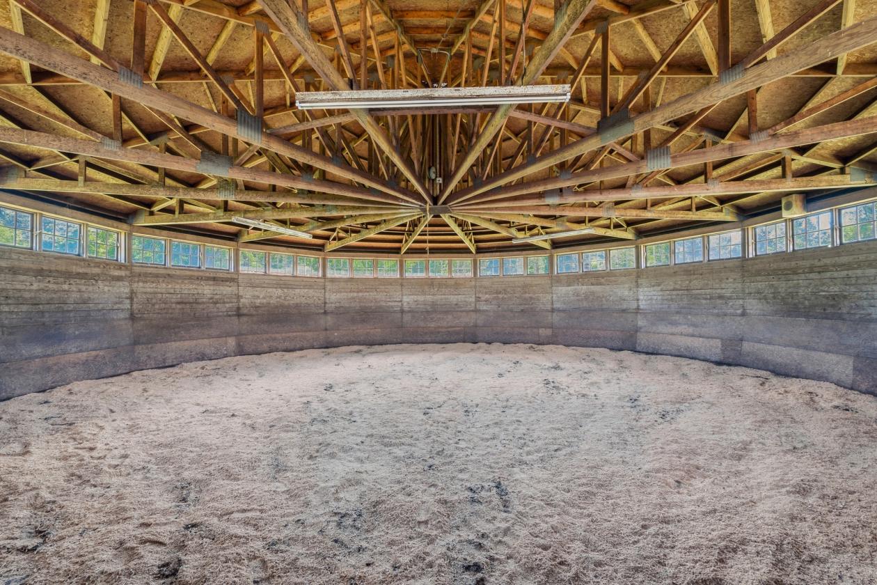 St. Clair Equestrian Facility set on 46 acres! - photo 9