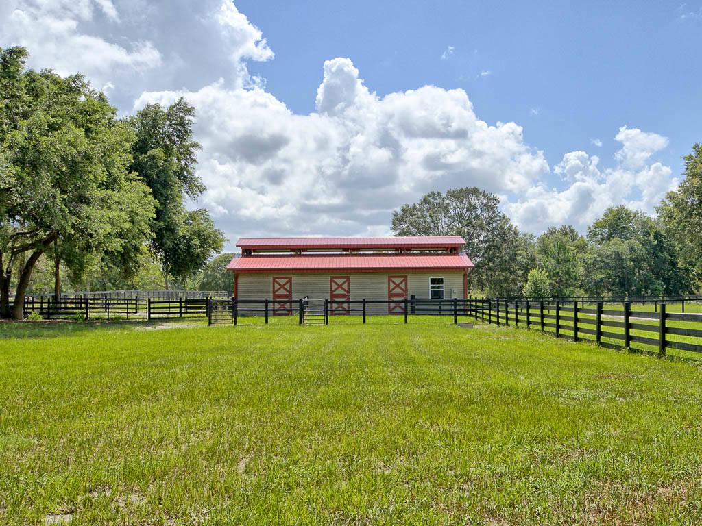 House with acreage Tavares, Lake County, Florida