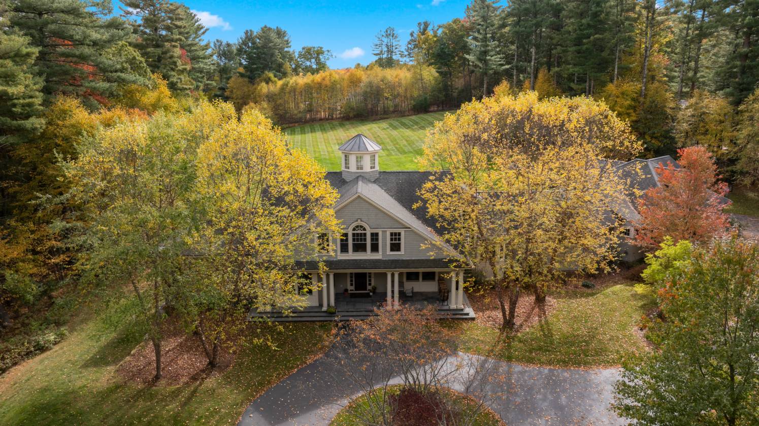Equestrian property set on 32 acres in Holliston - photo 2