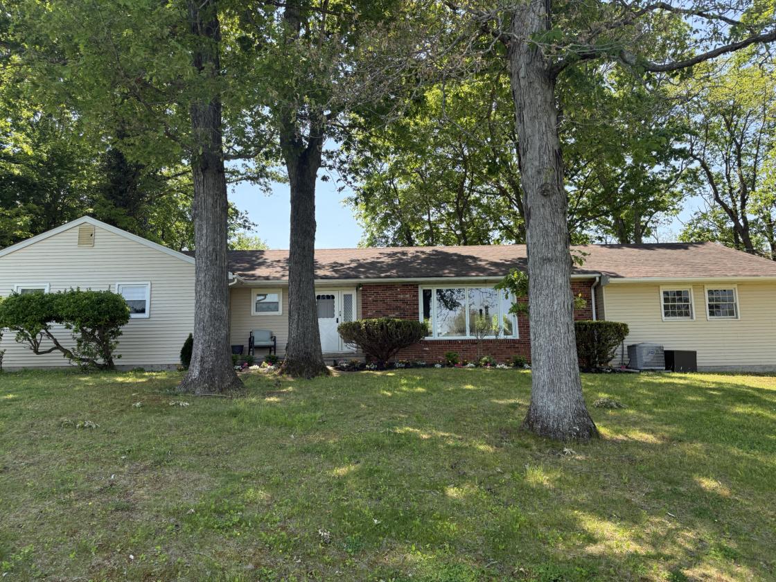 17+ PICTURESQUE ACRES WITH 2 BARNS & HOUSE - photo 16