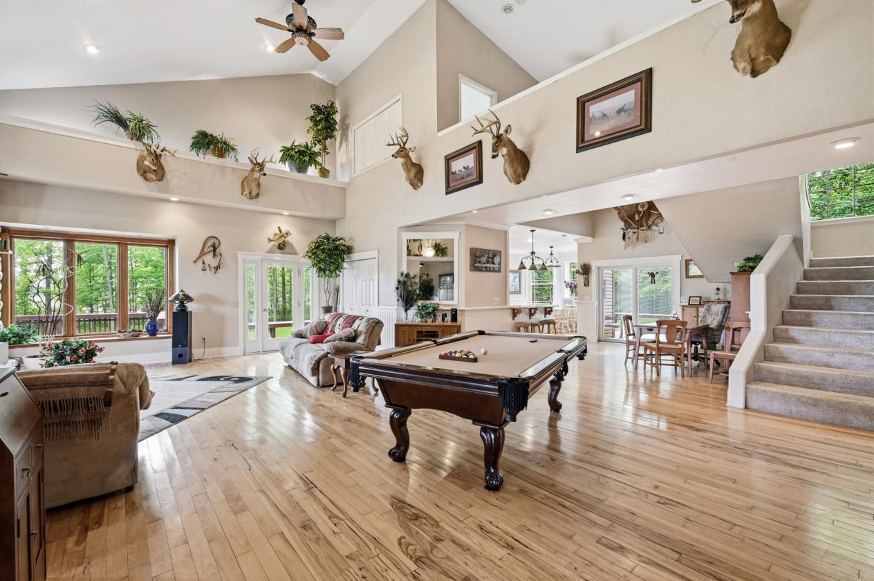23.46± Acres With Custom Home & Beautiful Pond - photo 5