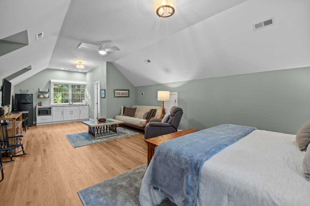 15+ Ac, Equestrian Potential + luxury home - photo 28