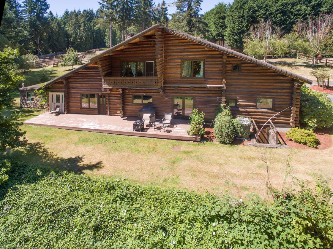 Equestrian Living at Emerald Glen Stables in Woodinville, Washington