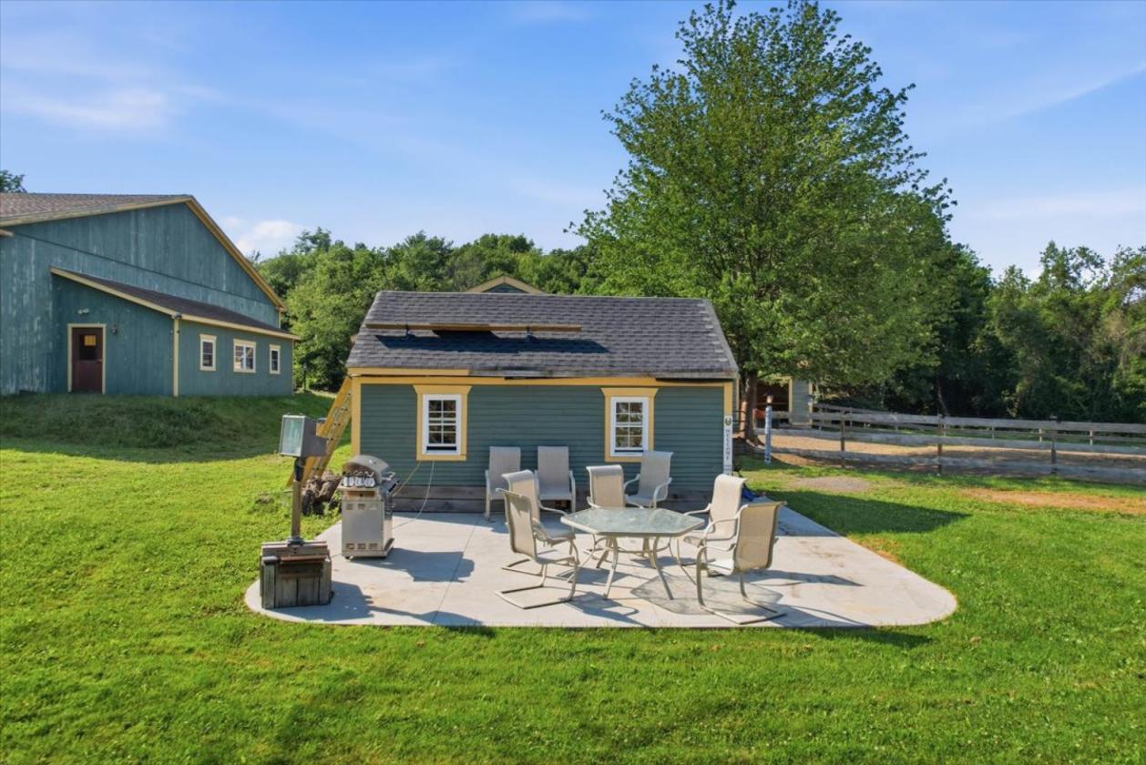 ESTABLISHED EQUESTRIAN PROPERTY EXCEPTIONAL PRICE - photo 11