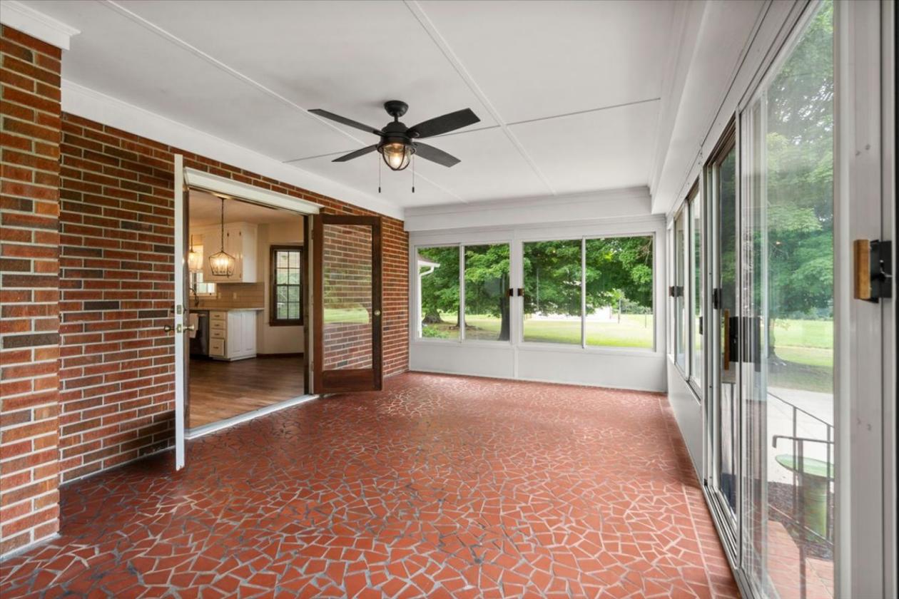 Classic Country Living on 11.5 acres - photo 15