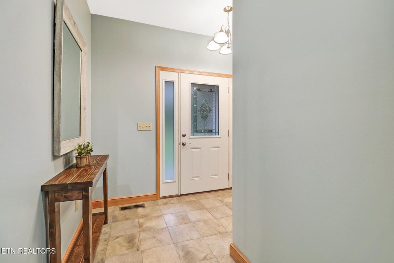 Modern Basement Ranch in BSF Equestrian community - photo 7
