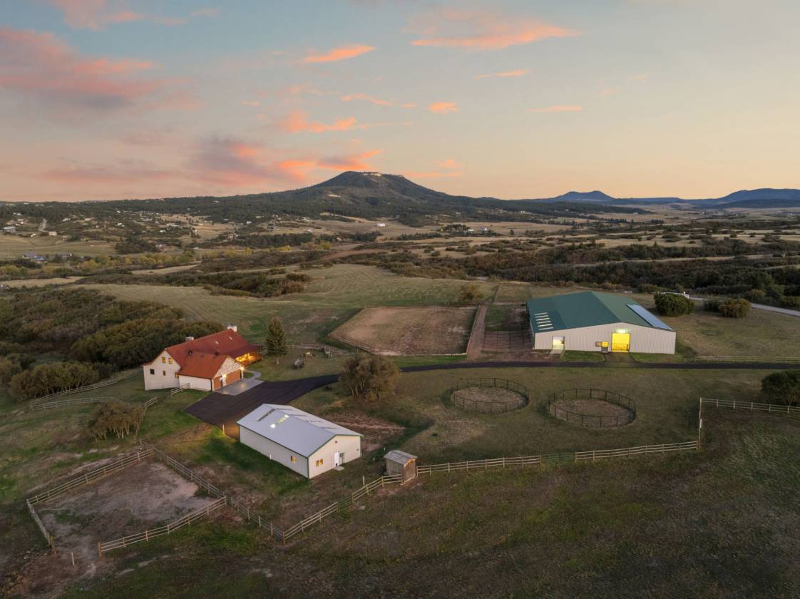 Horse Property for sale.