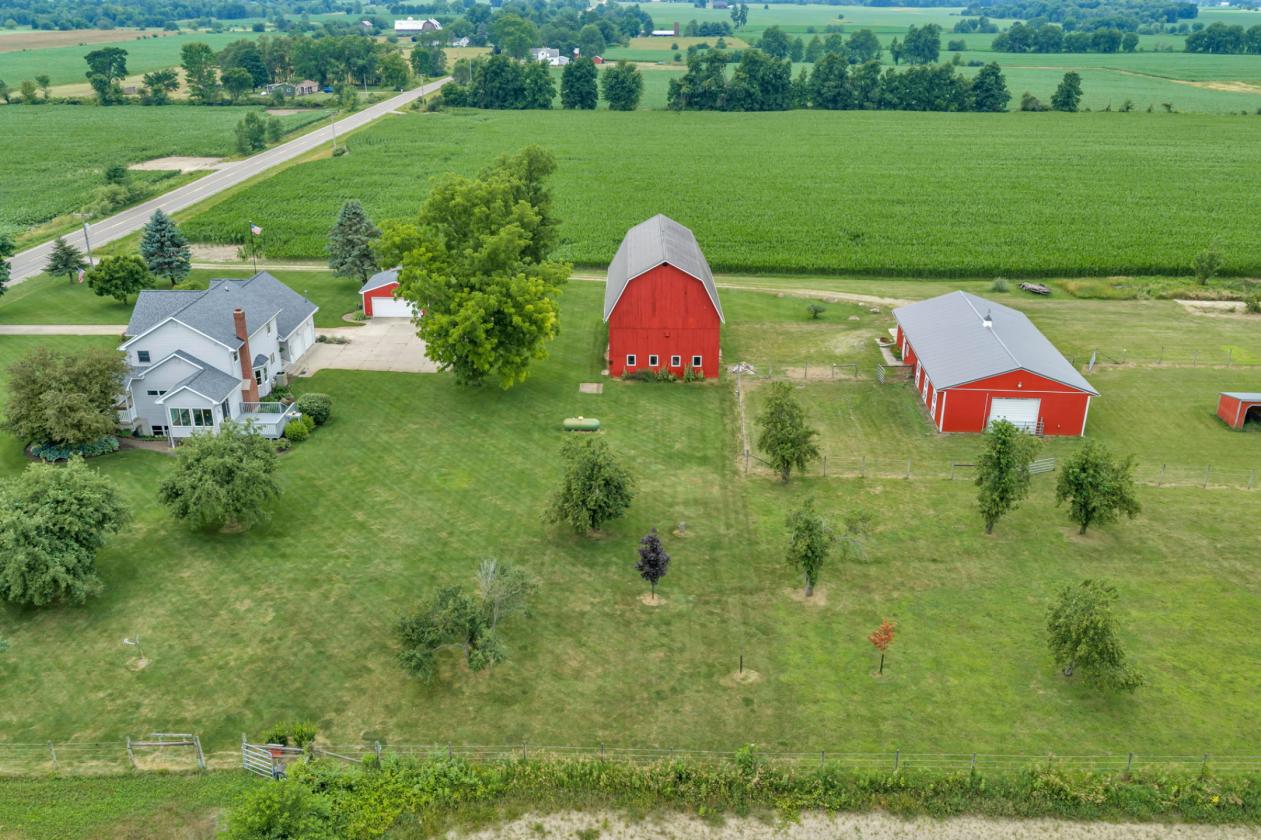 Home and Equestrian Farm on 10 Acres - photo 29