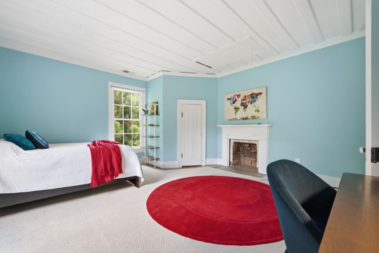 McElroy House | Historic 5 Acre Horse/Hobby Farm - photo 22