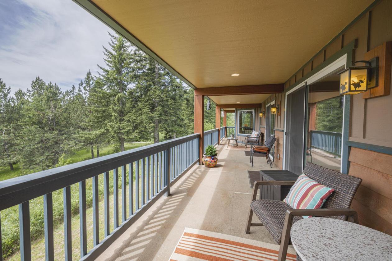 Stunning custom estate, bring your horses! - photo 21