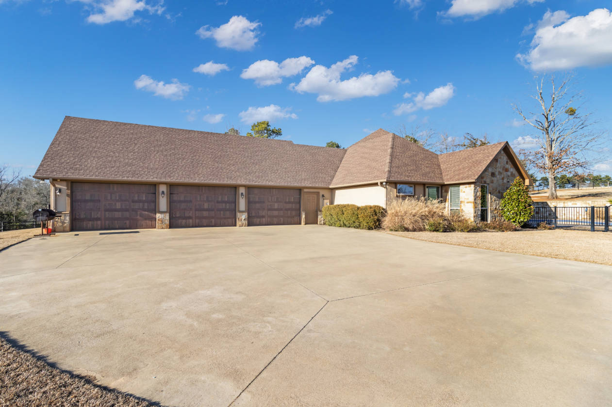 52 Acre Horse Resort Lindale, Smith County, Texas