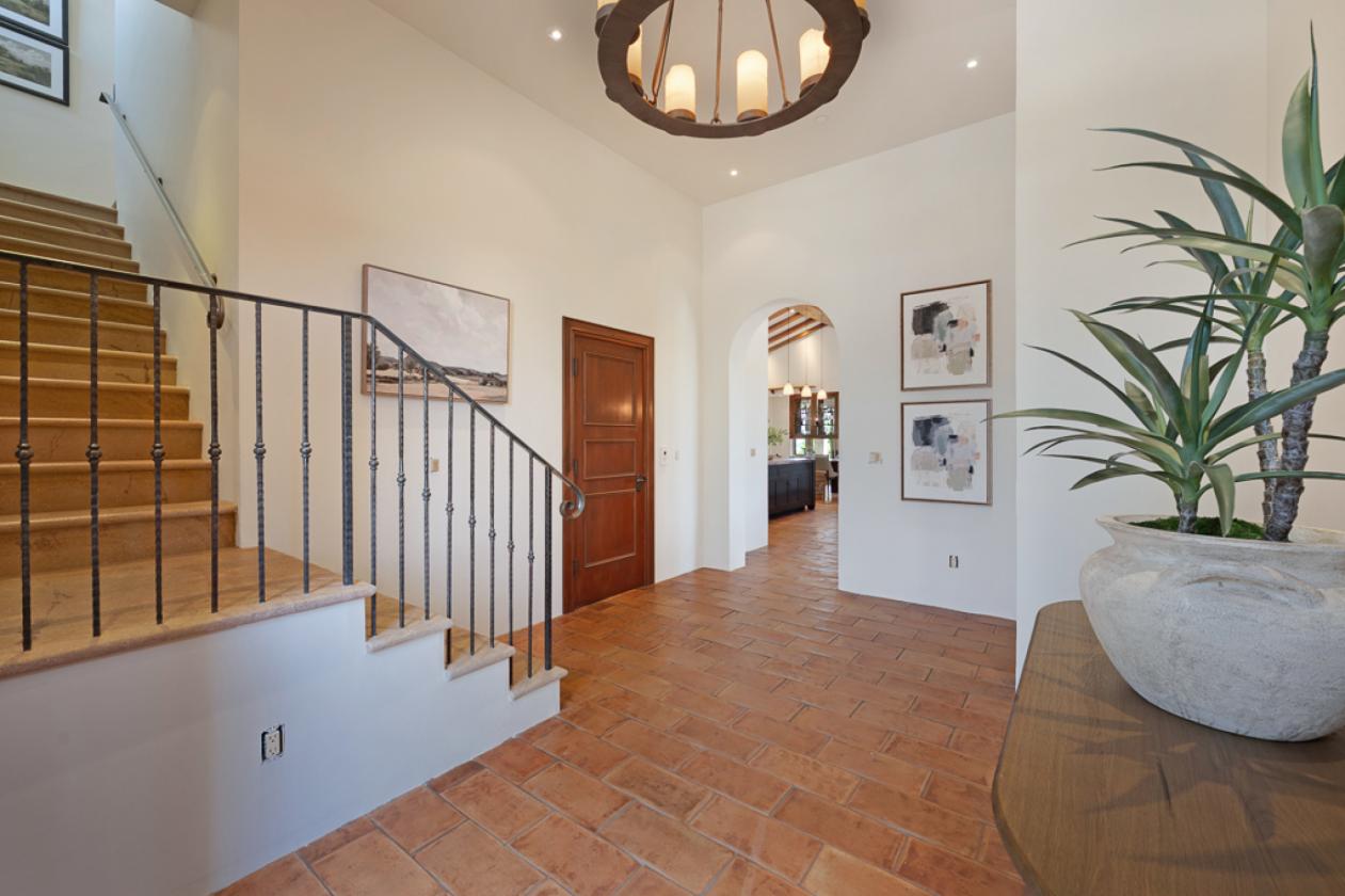 Equestrian potential estate - photo 4