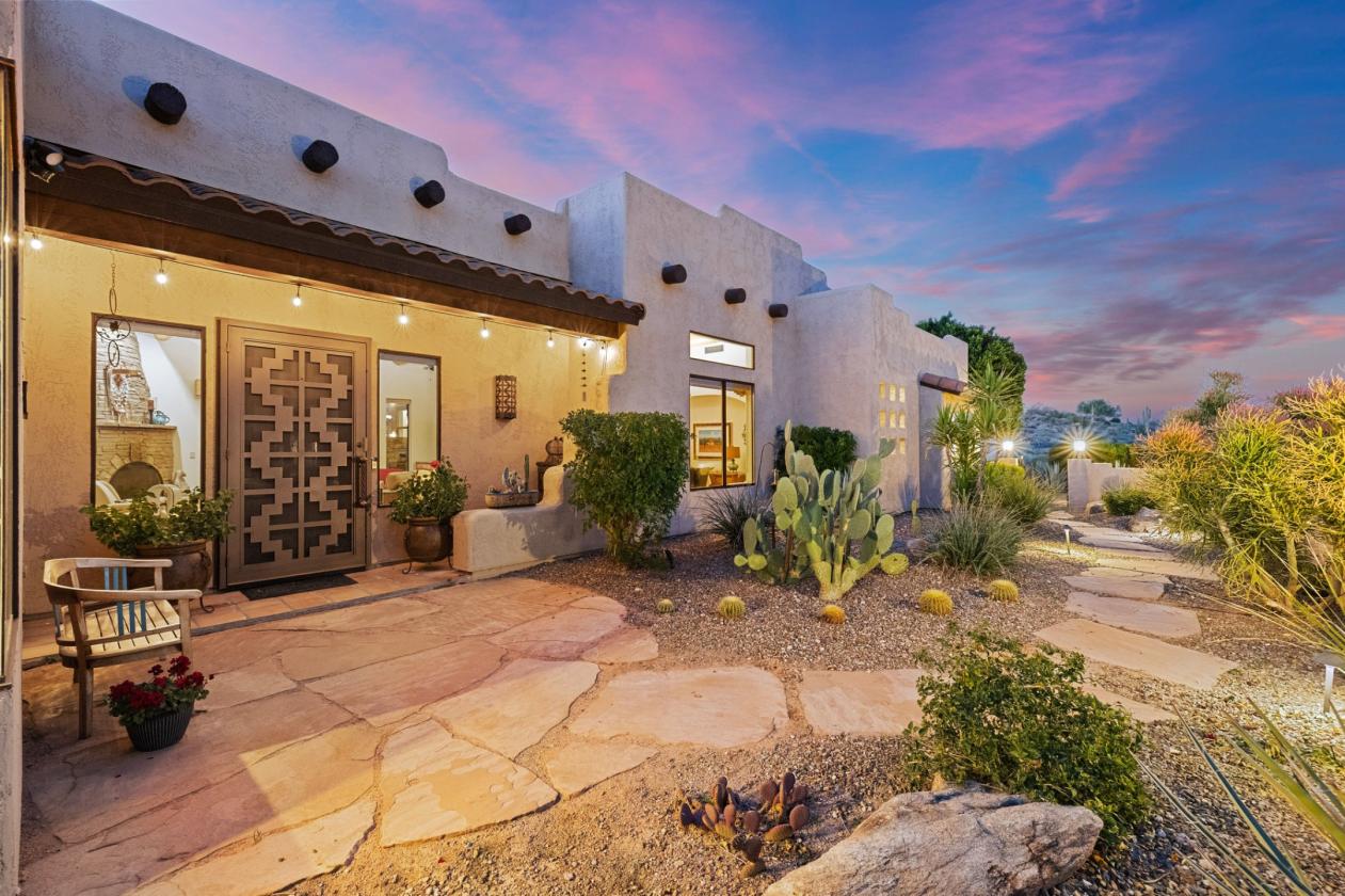 Paradise on Hummingbird Hill: Goldfield Ranch - photo 4