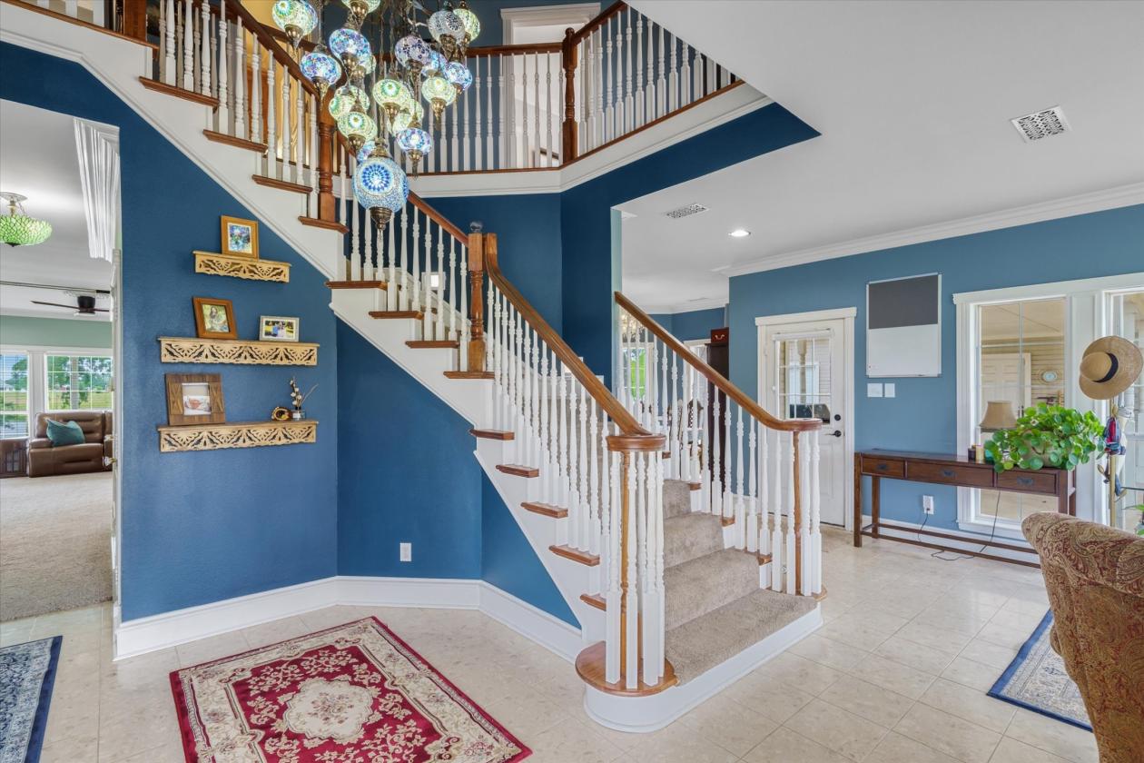 Extraordinary Multi-Generational Estate - photo 12