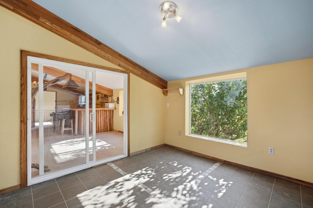 Dividable! Home, Shop & Barn w/Indoor Arena! - photo 21