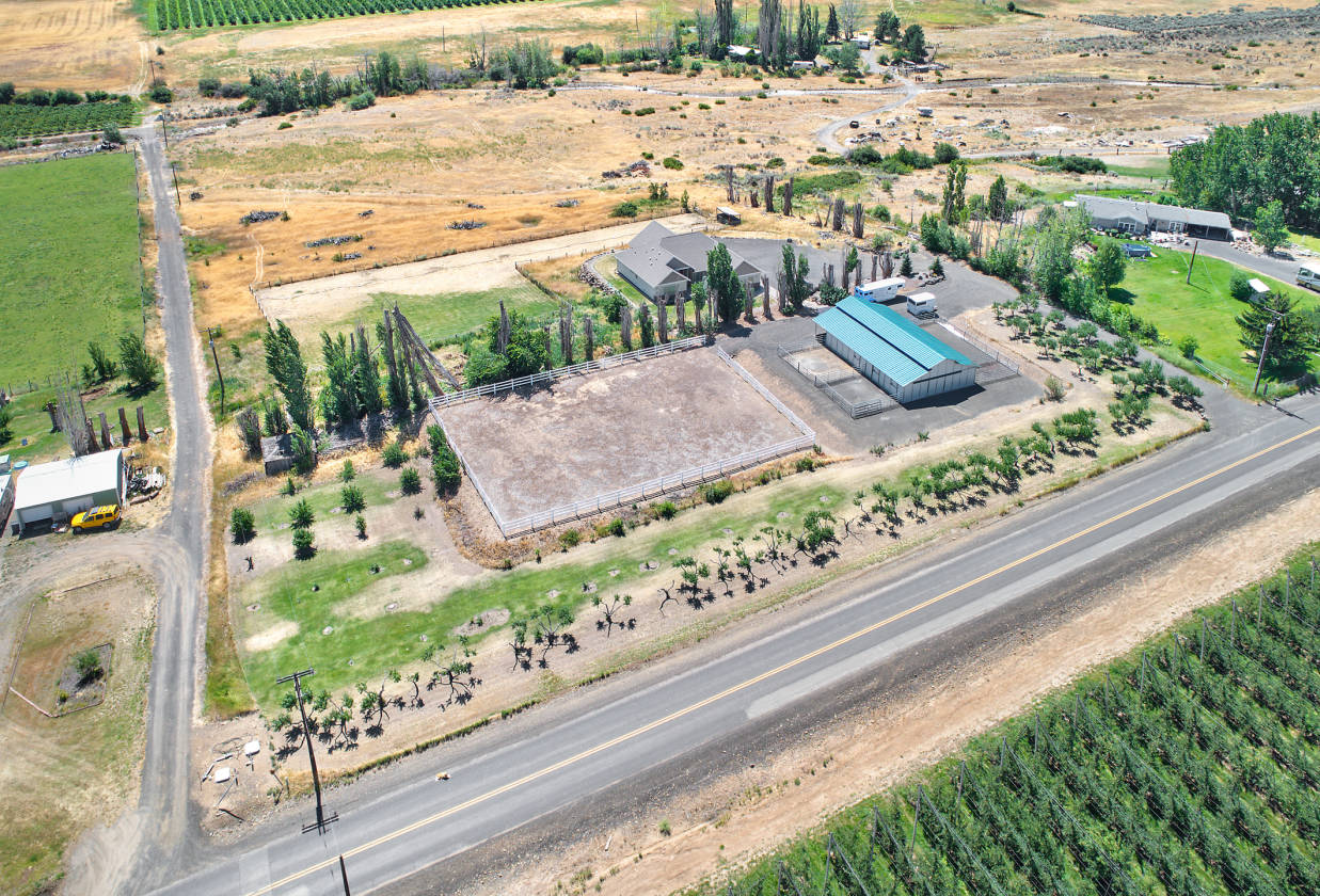 Exceptional Horse Property & Home Yakima, Yakima County, Washington