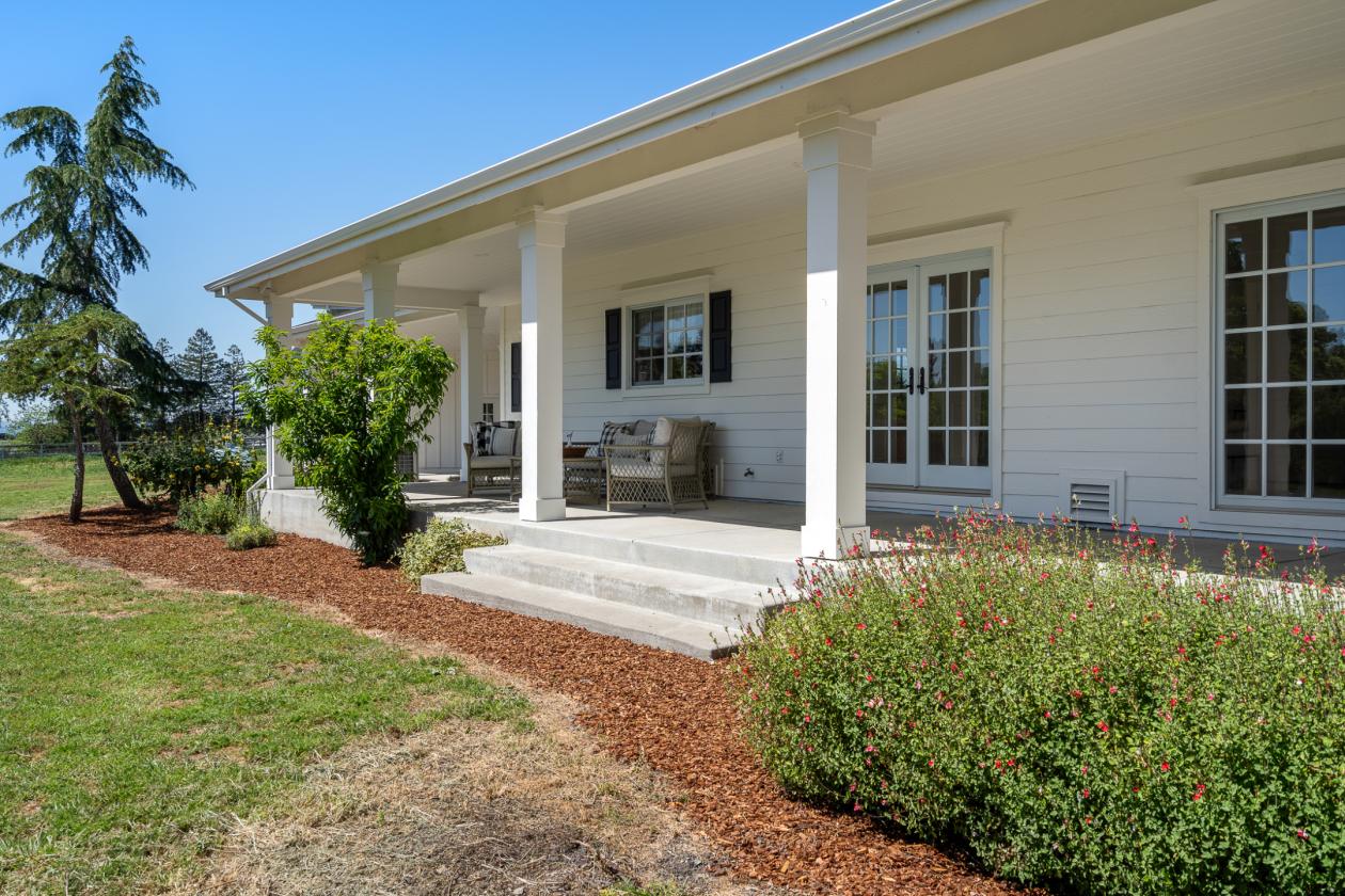 1450 Crane Canyon - Modern Farmhouse Living - photo 16
