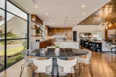 PRIVATE GATED MODERN ARCHITECTURAL ESTATE - photo 11