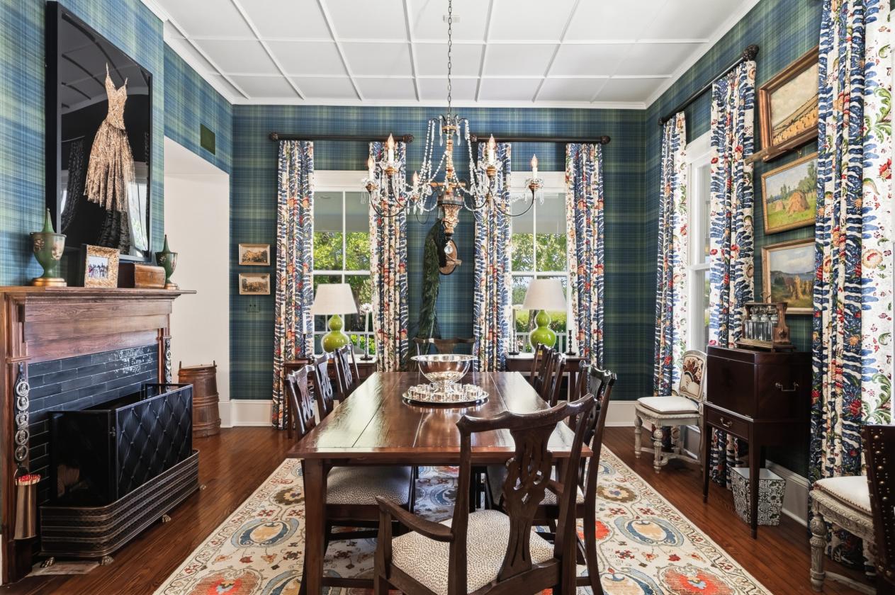 Luxury Equestrian Estate bordered by Bruce's Field - photo 7