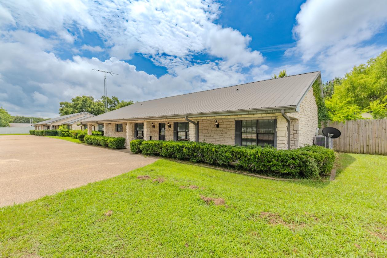 DIAMOND D RANCH EQUESTRIAN ESTATE - photo 4