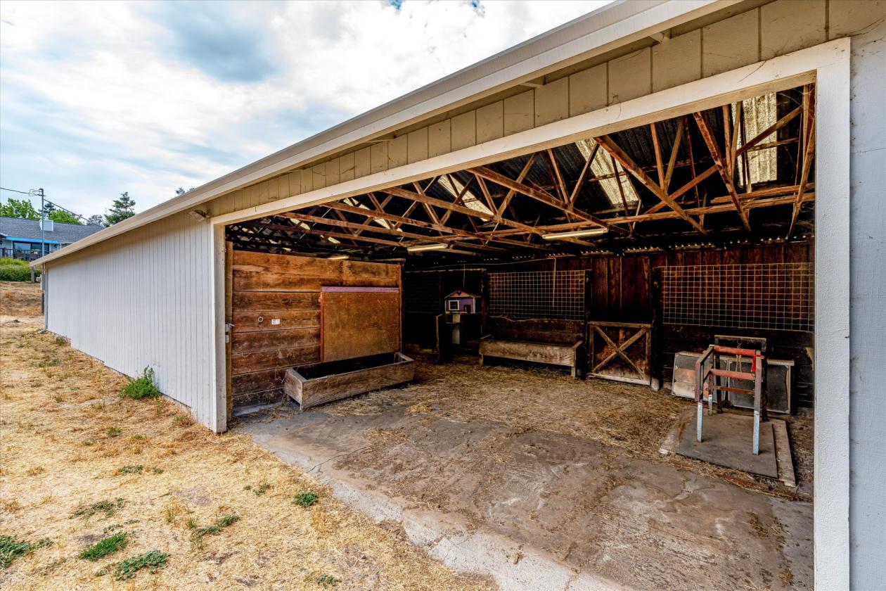 Horse-Ready Country Property with Barn & Pastoral - photo 19