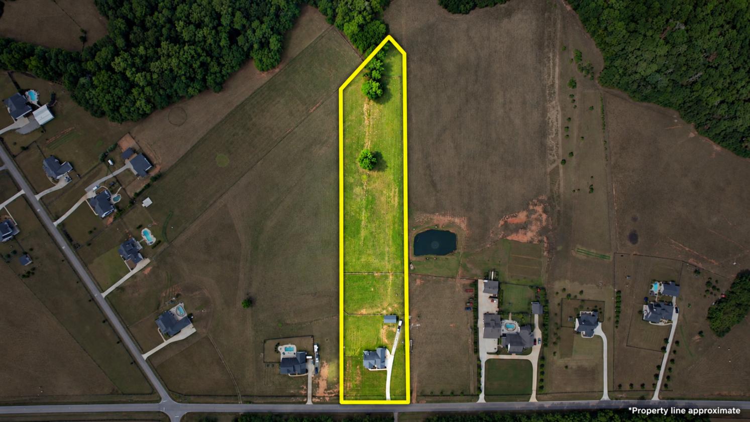 Modern ranch home on 5ac, 3 stall barn - photo 4