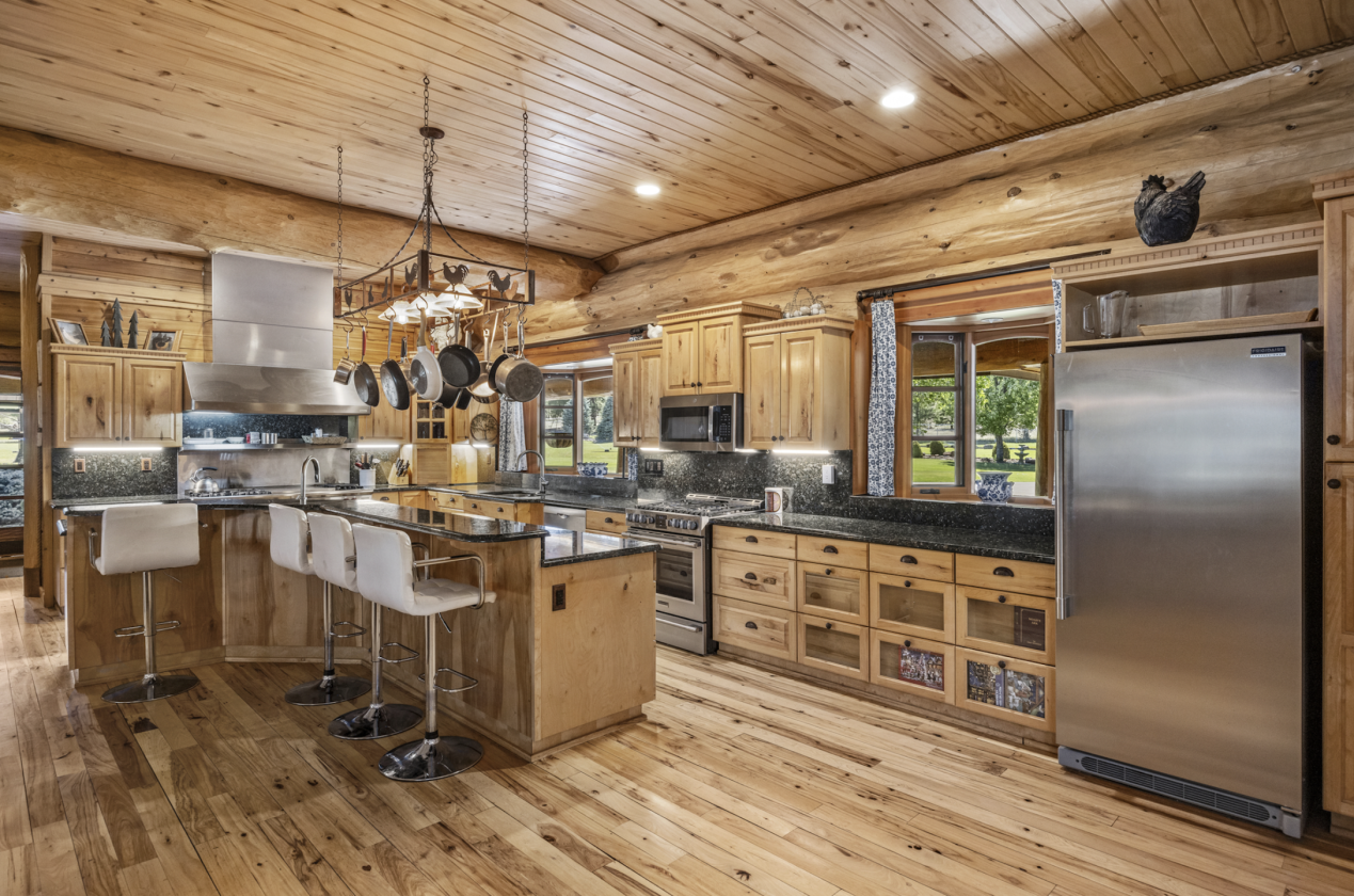35 Acre Luxury Mountain Estate - photo 11