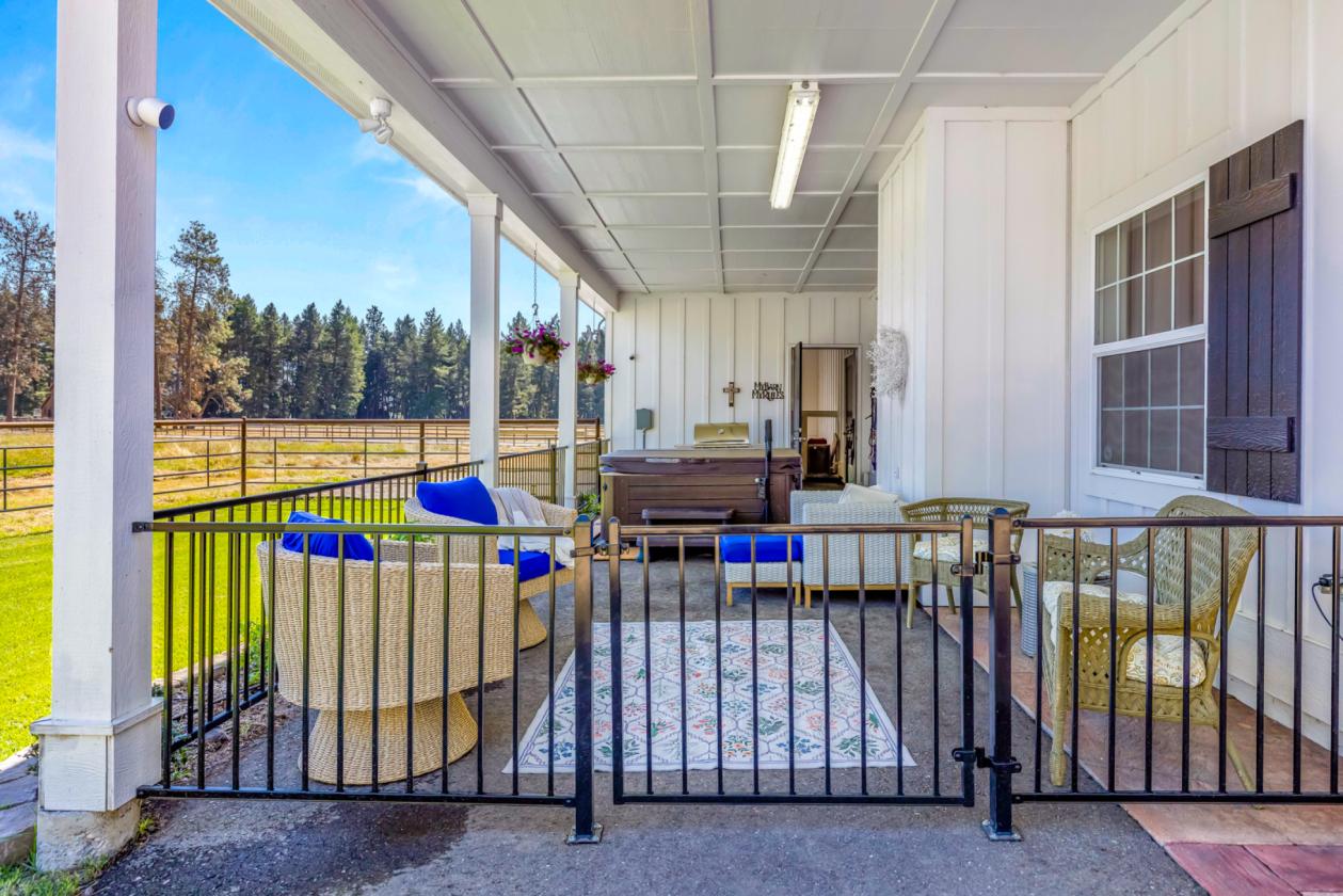Where Montana grit meets refined country living - photo 9