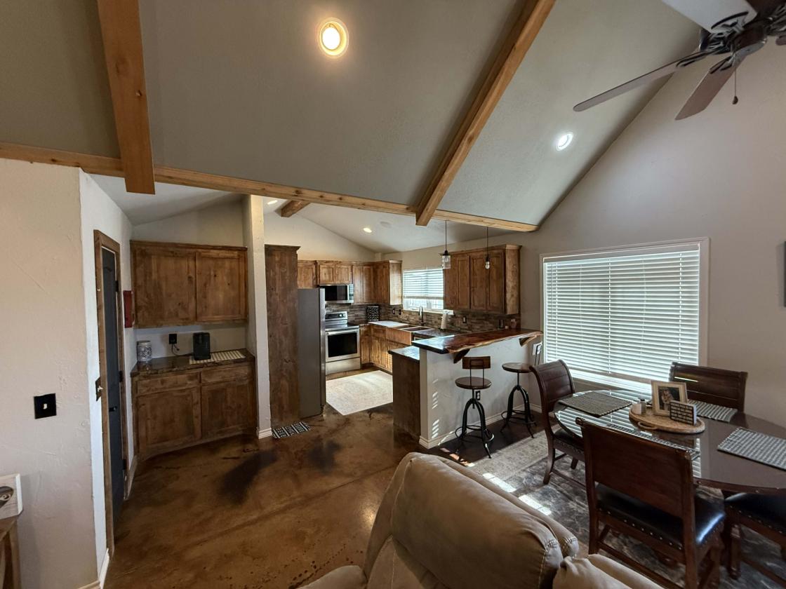 Feedyard & Equine Facility with Modern Homes - photo 19